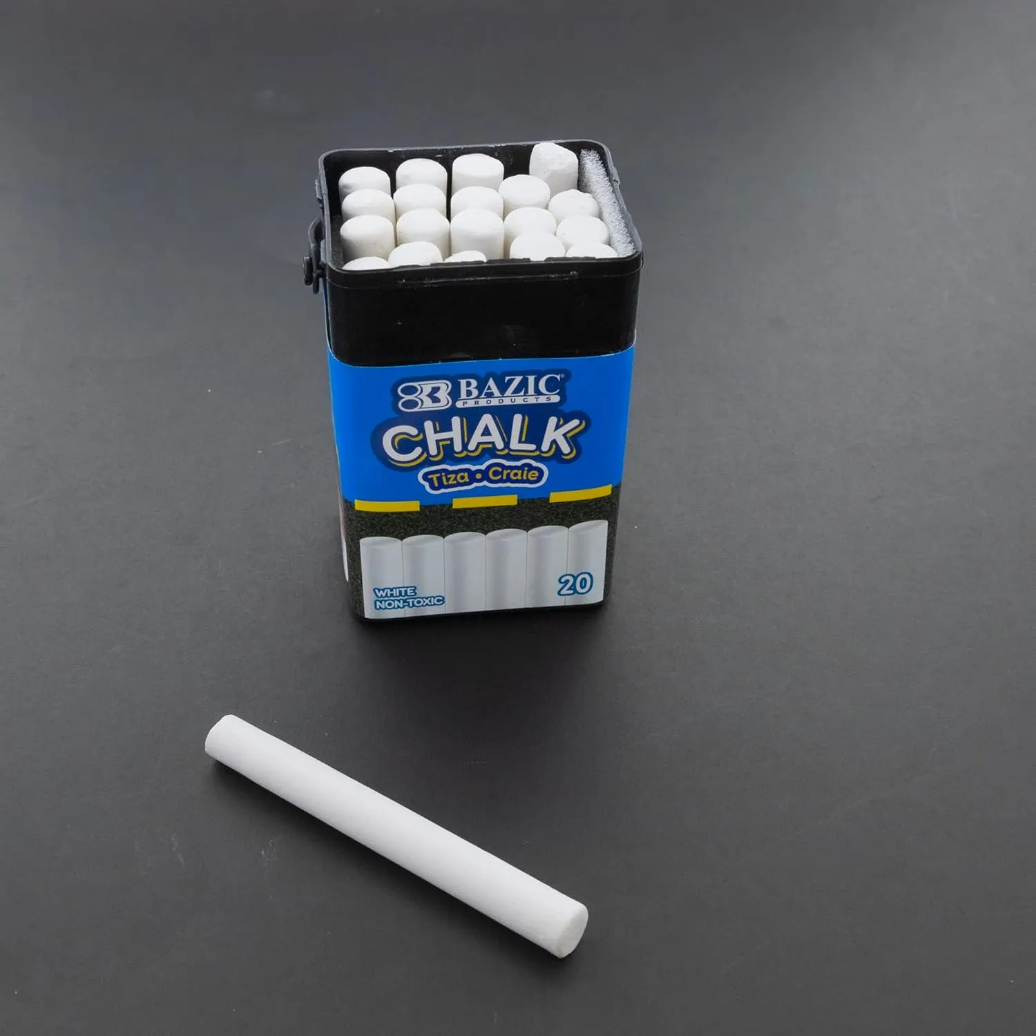 BAZIC White Chalk, Standard Size Blackboard Chalkboard Chalks, Great Game Activity for Kid Teacher School (20/Bucket)