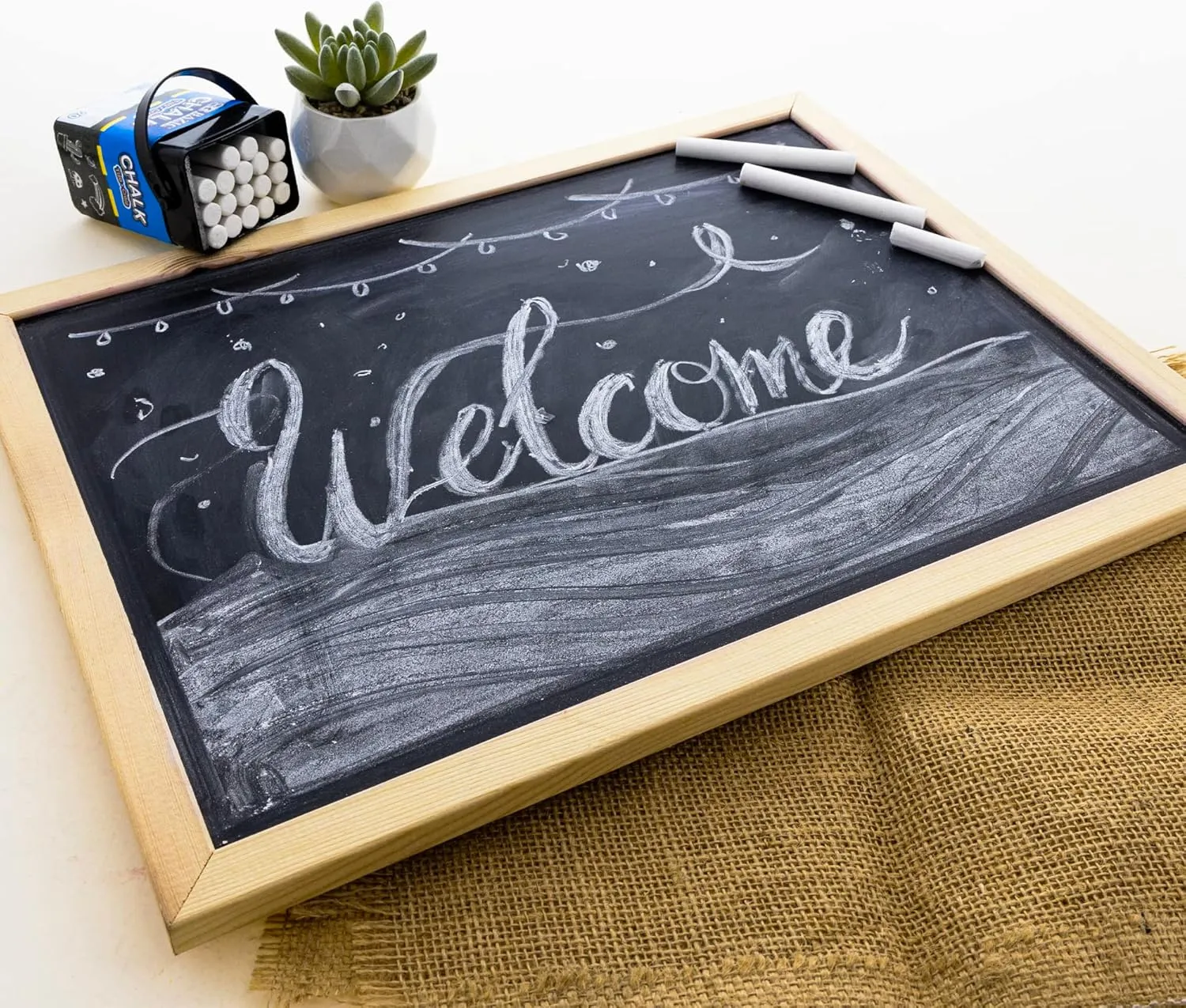 BAZIC White Chalk, Standard Size Blackboard Chalkboard Chalks, Great Game Activity for Kid Teacher School (20/Bucket)