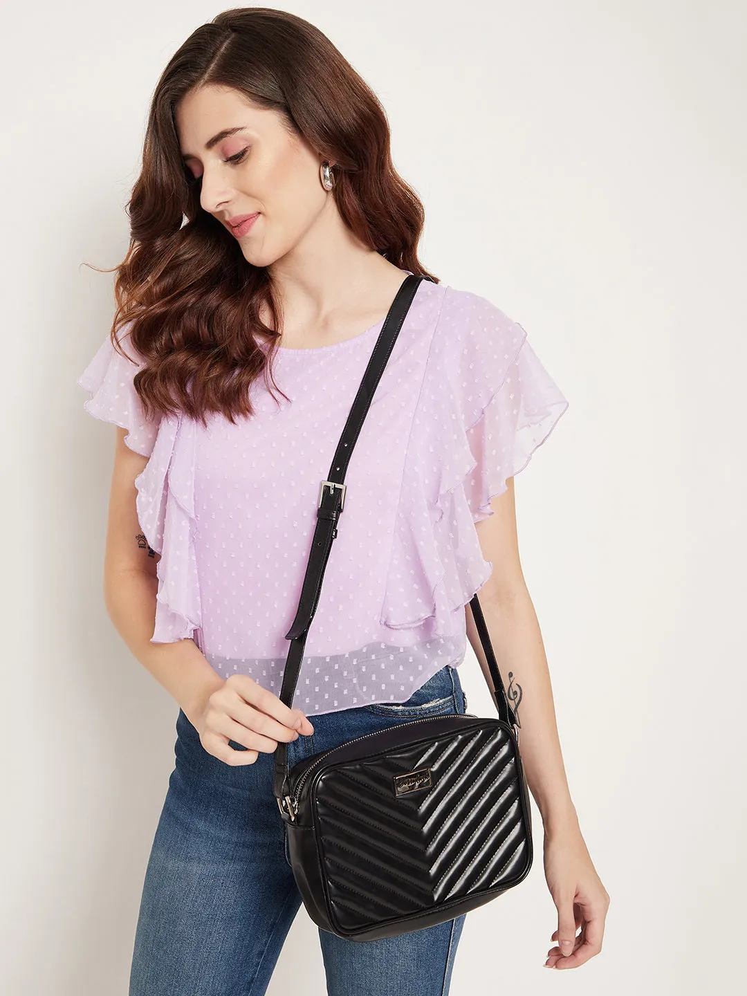 Berrylush Women Solid Black Detachable Sling Strap PU Quilted Smart Casual Regular Sling Bag