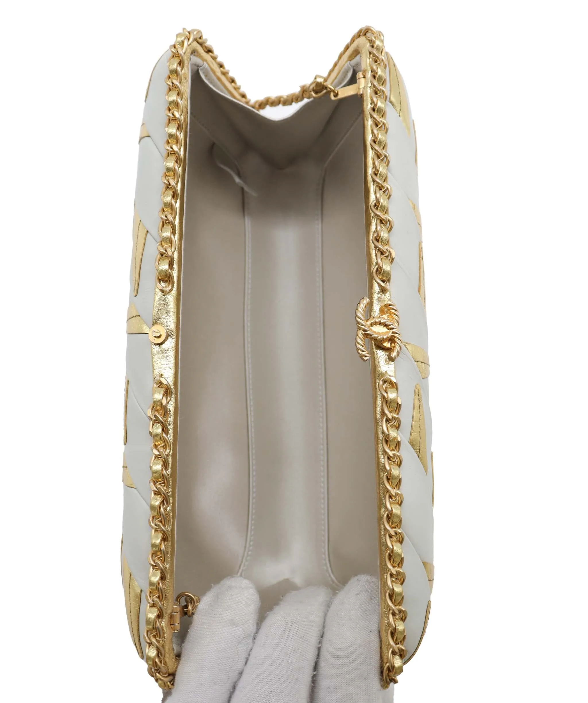 Chanel Gold Evening Clutch DXBS3000