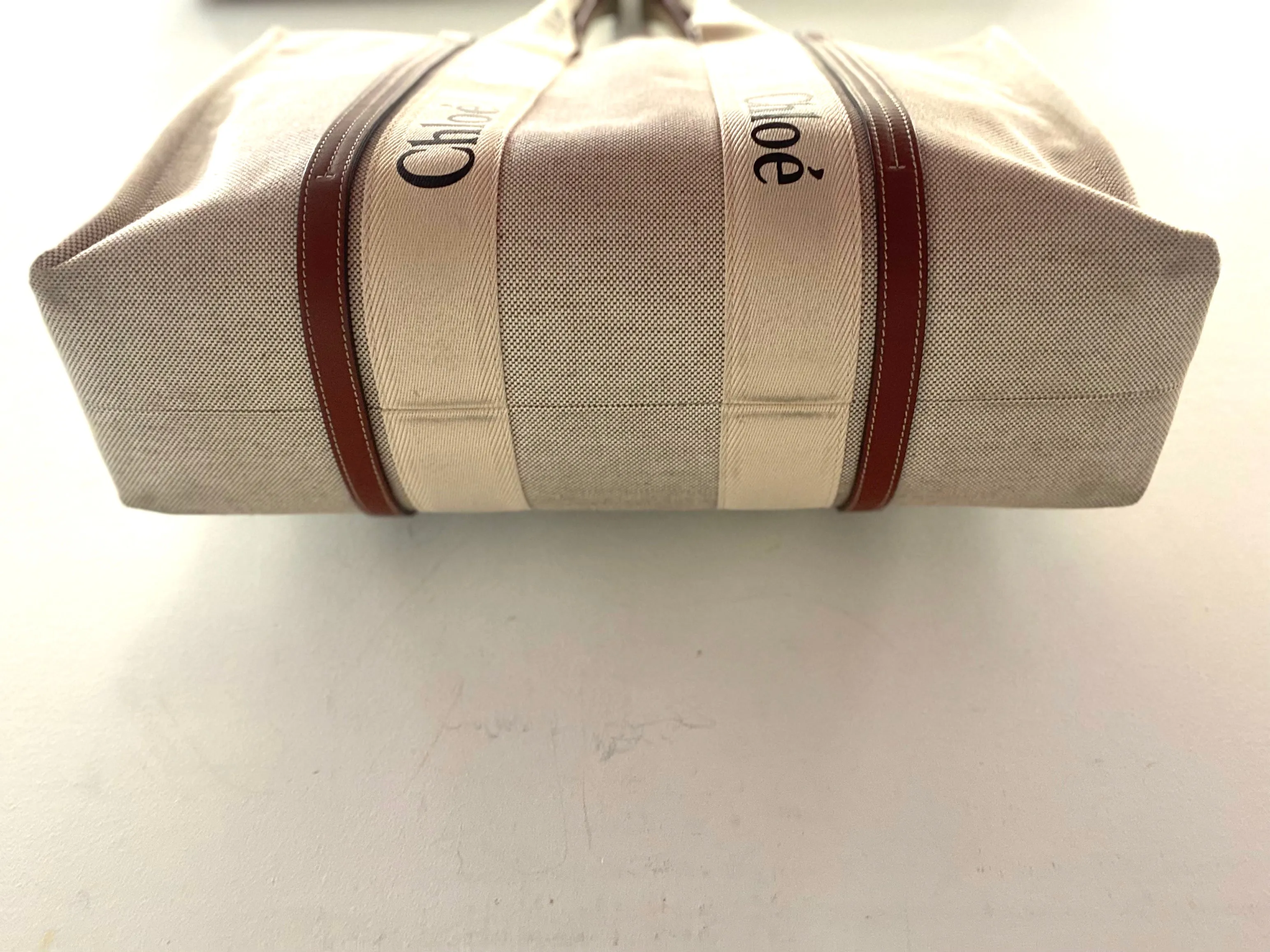CHLOÉ MEDIUM WOODY LINEN TOTE BAG