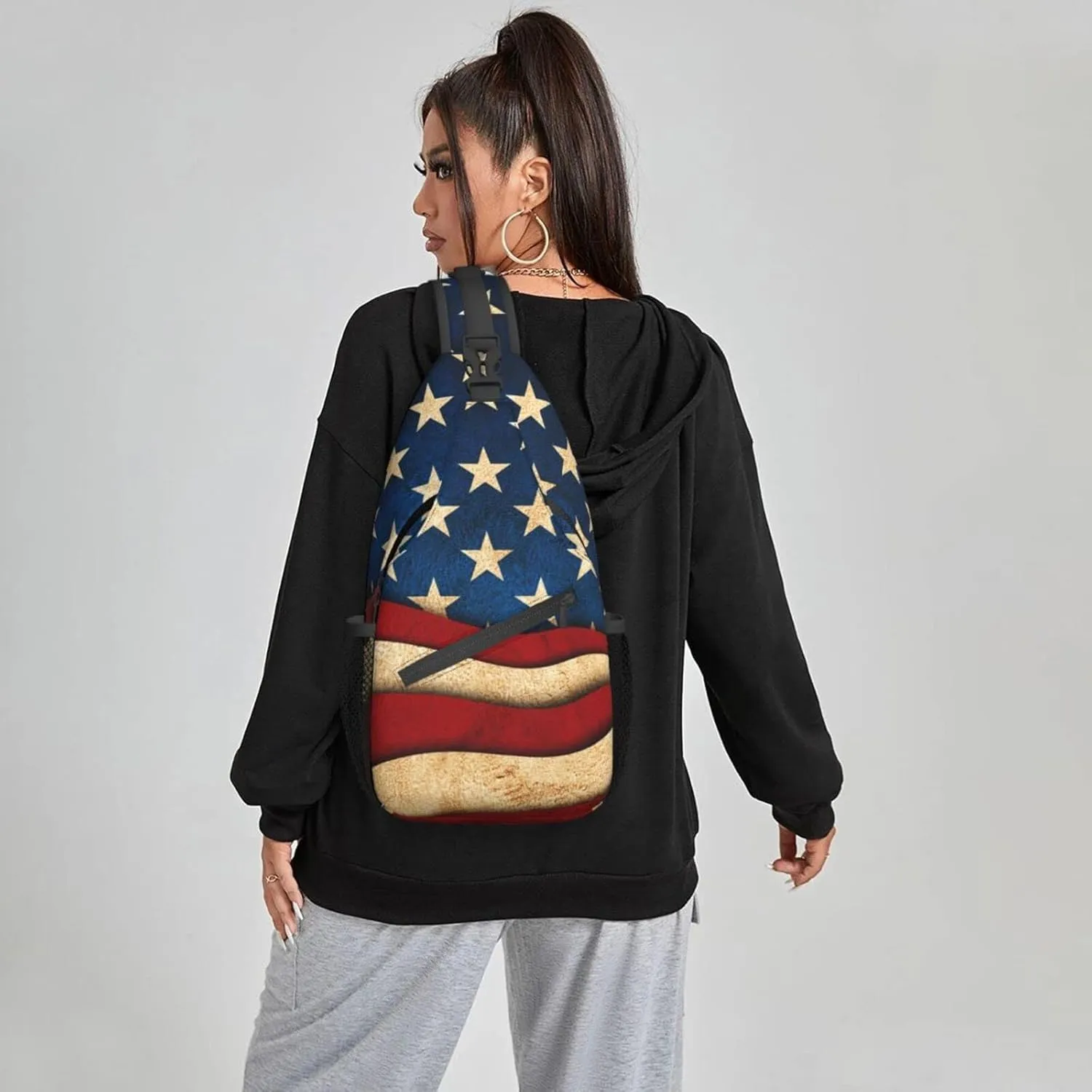 Dujiea Crossbody Backpack For Men Women Sling Bag, Vintage American Flag Chest Bag Shoulder Bag Lightweight One Strap Backpack Multipurpose Travel Hiking Daypack
