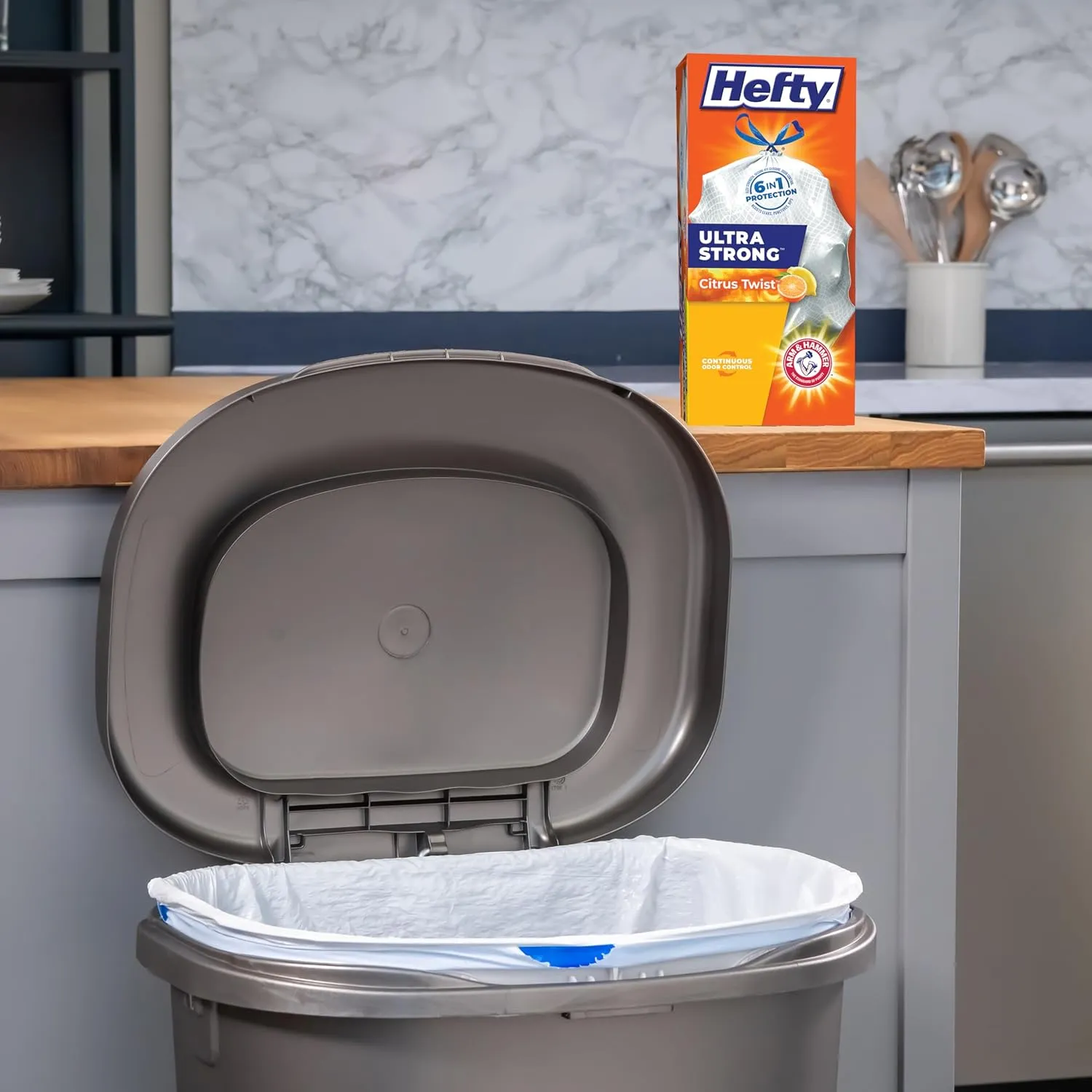 Hefty Ultra Strong 13 Gallon Trash Bags, Tall Kitchen Trash Bags 13 Gallon Size, Drawstring Closure, Continuous Odor Control, White, Citrus Twist Scent, 40 Bags