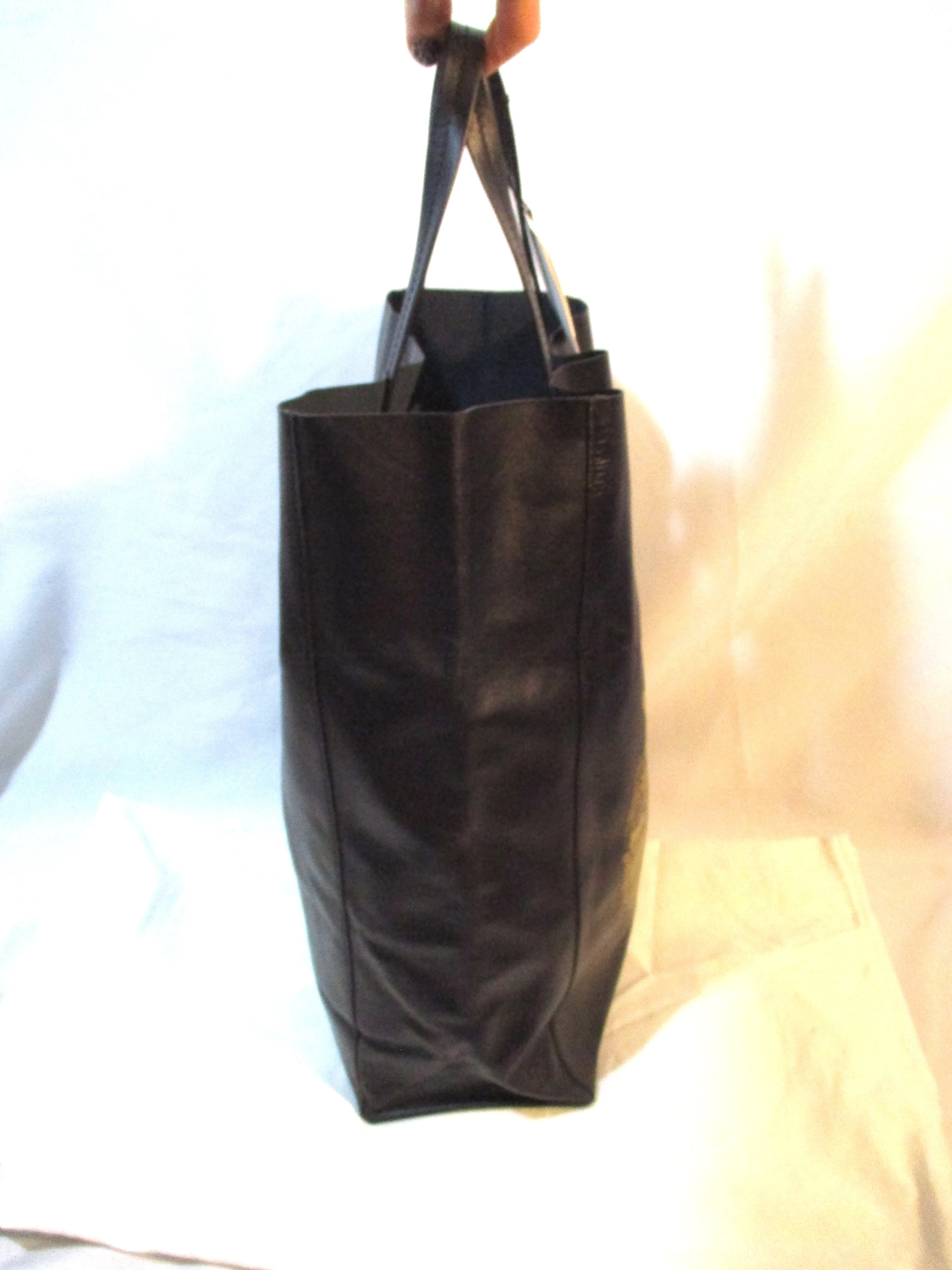 NEW CELINE CABAS NAVY BLUE GOLD BUCK Deer Leather Tote Bag NWT Italy